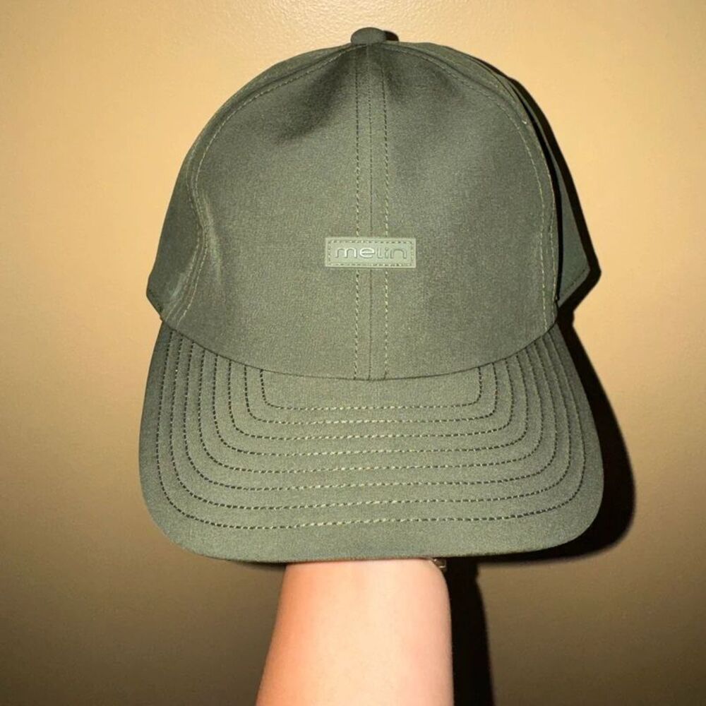 Melin hat NWT